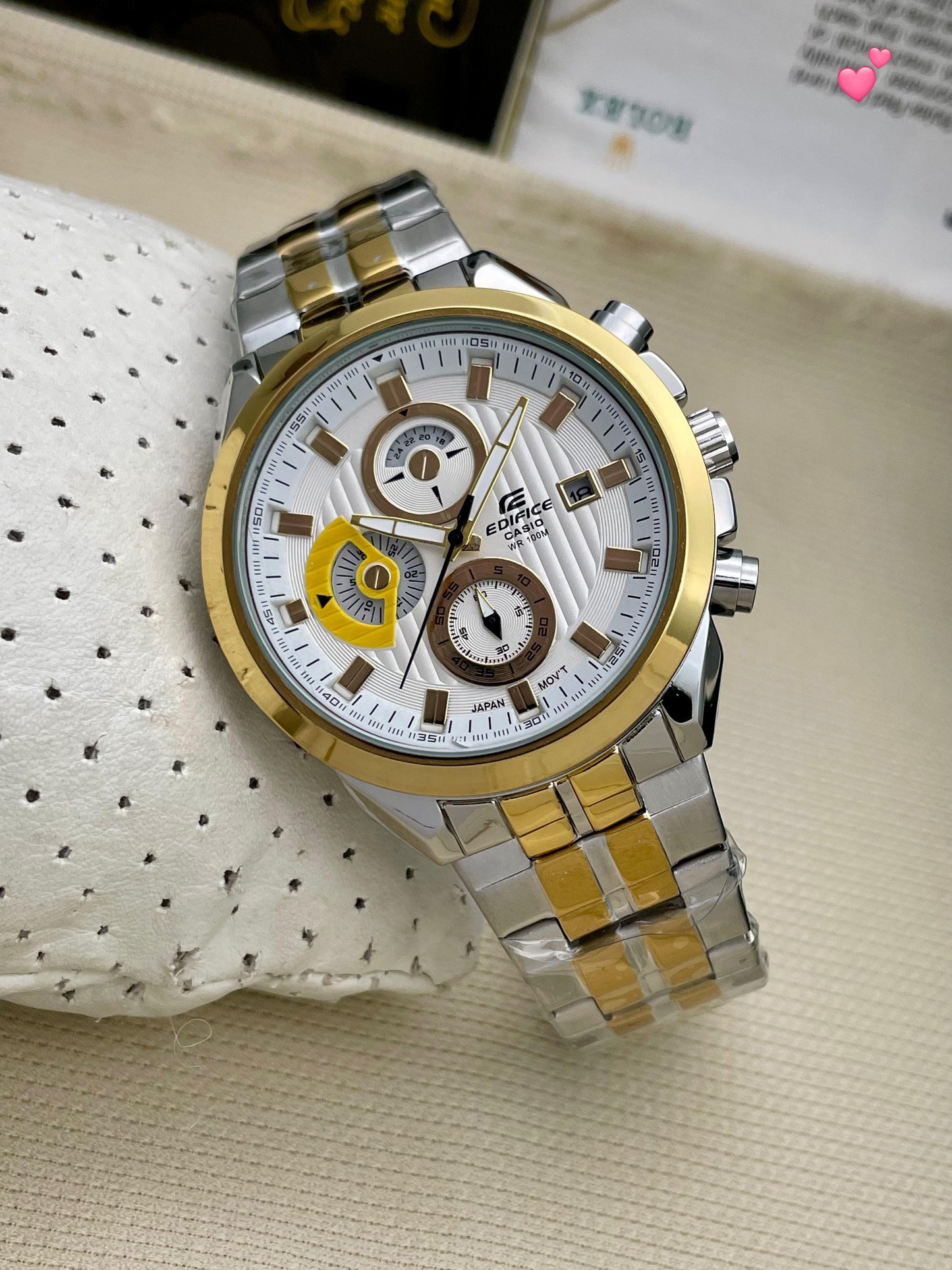 Casio Edifice EFR - 539 White Rich Look Analog For Men