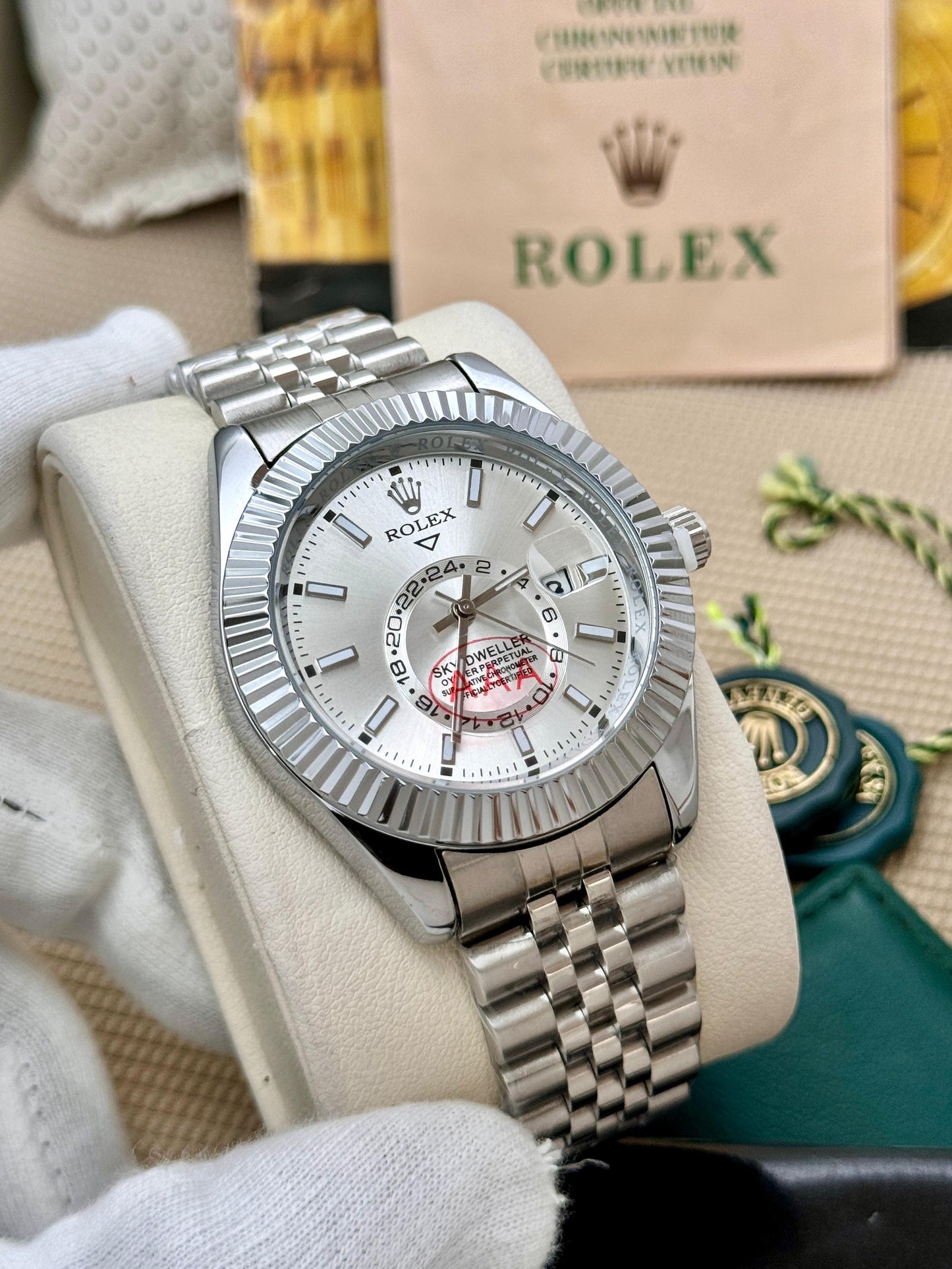 Rolex Oyster Perpetual Skydweller 24 hr Analog For Men