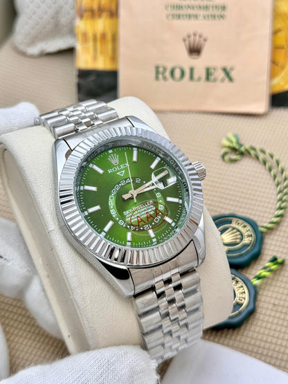 Rolex Oyster Perpetual Skydweller 24 hr Analog For Men